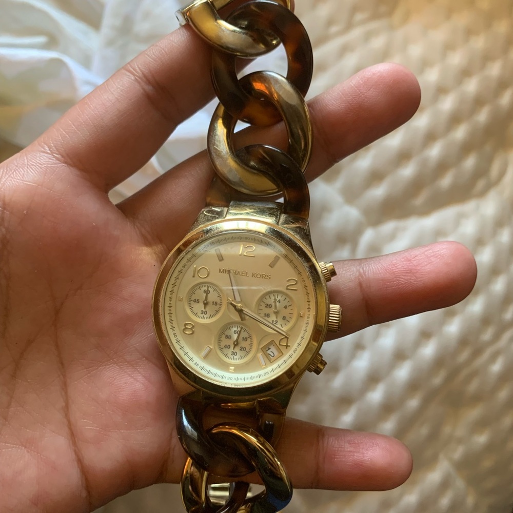 Mk Watch - image 1